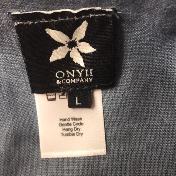 Square-Neck Bibbed Linen Caftan Dress - Picture 8 of 9